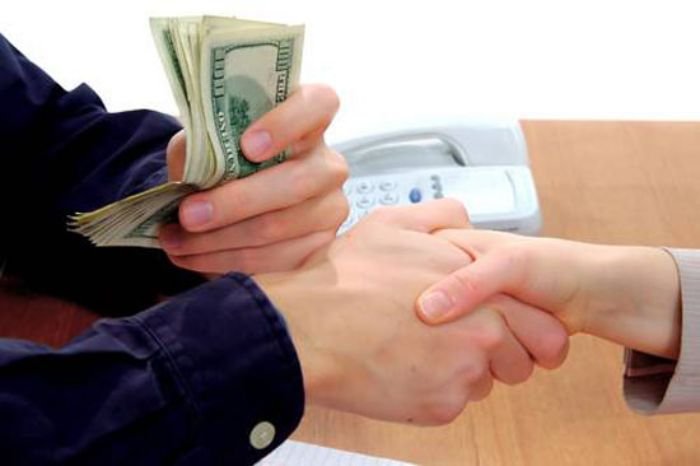 Nằm mộng thấy vay nặng lãi của xã hội đen cho thấy bạn đã đi đến bước đường cùng